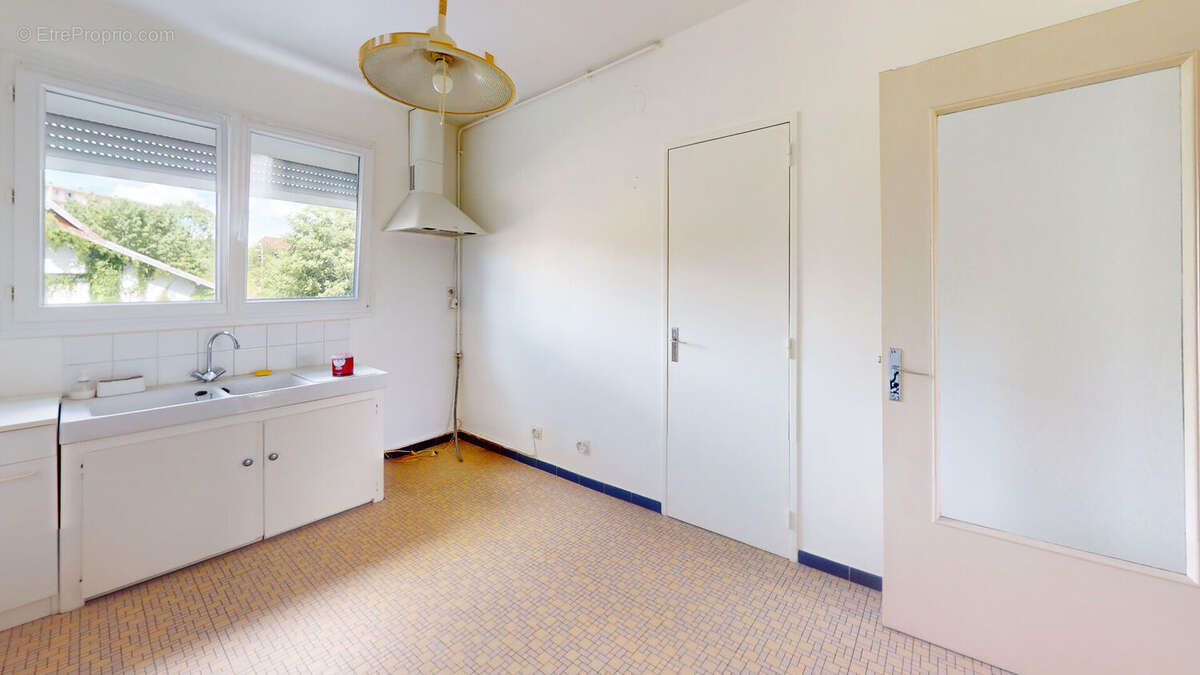 Appartement Besançon - 4 pièces - 87 m2 - photo 2