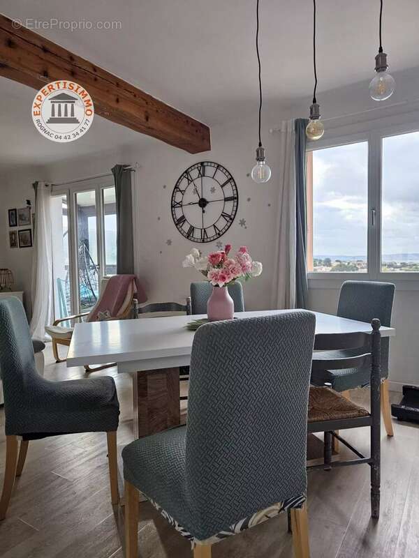 Appartement à ROGNAC