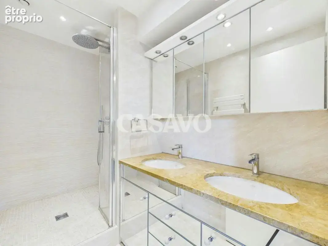 Vente Appartement 6 pièces de 167m² - 75015 Paris - photo 17
