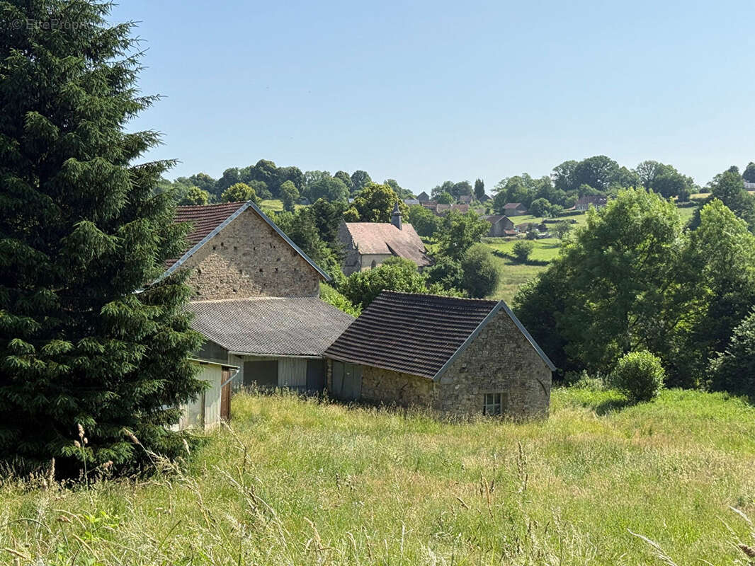 Maison à SAINT-MICHEL-DE-VEISSE