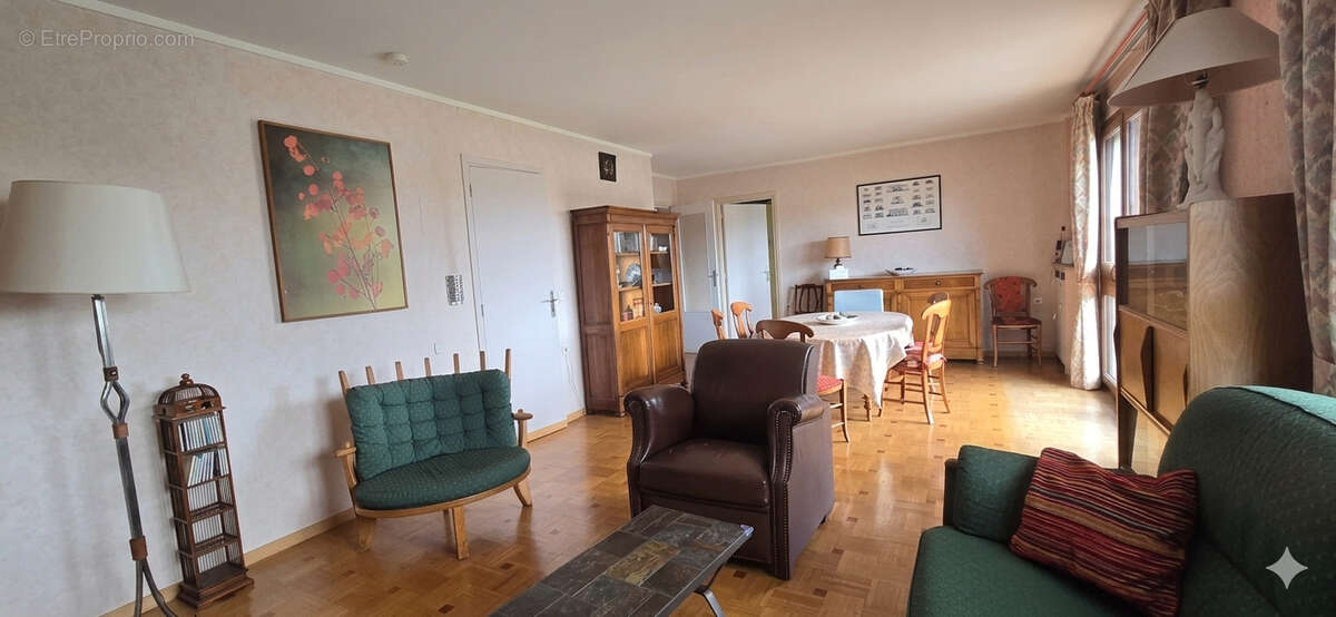 Appartement à MAISONS-LAFFITTE