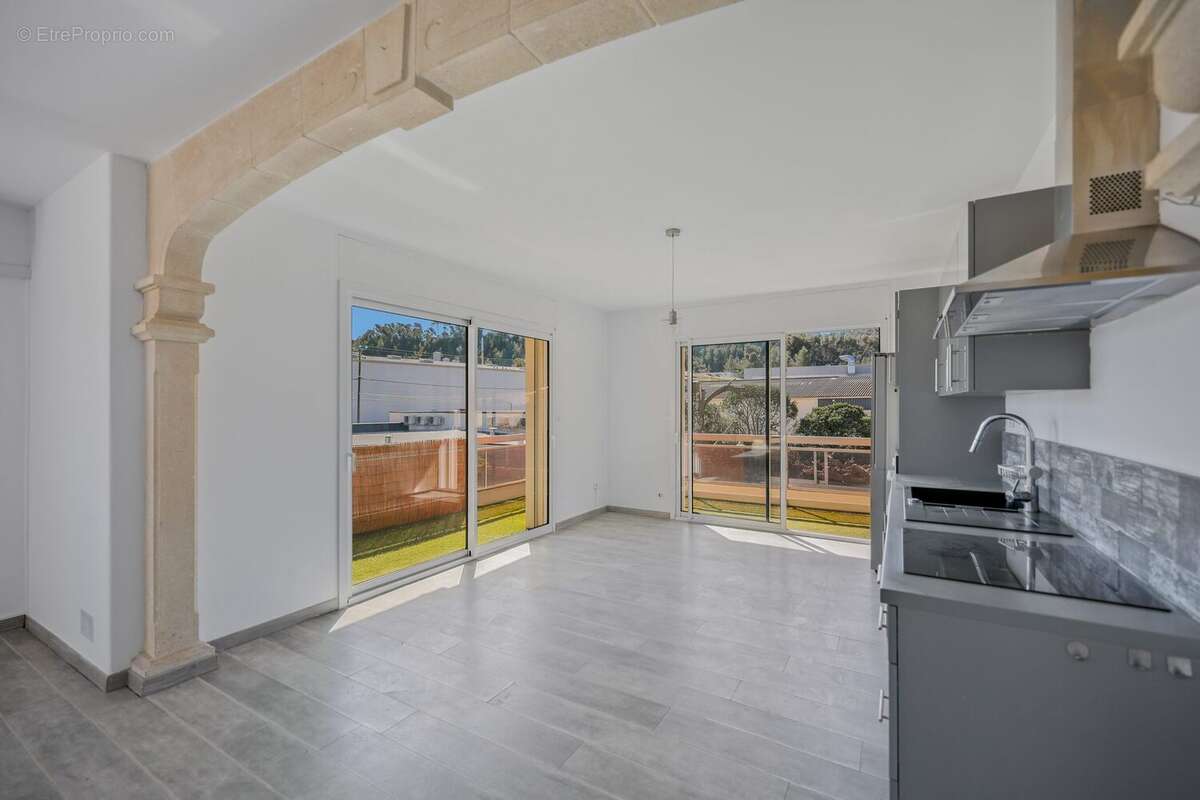 Appartement à HYERES