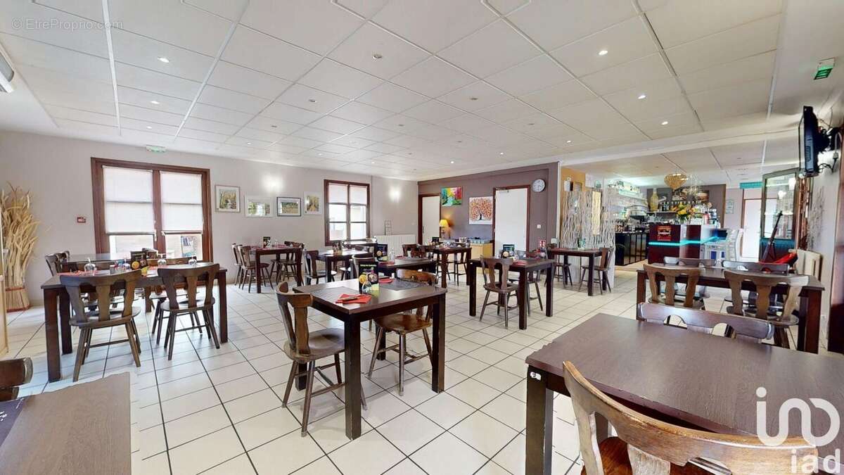 Photo 4 - Commerce à MOUREUILLE