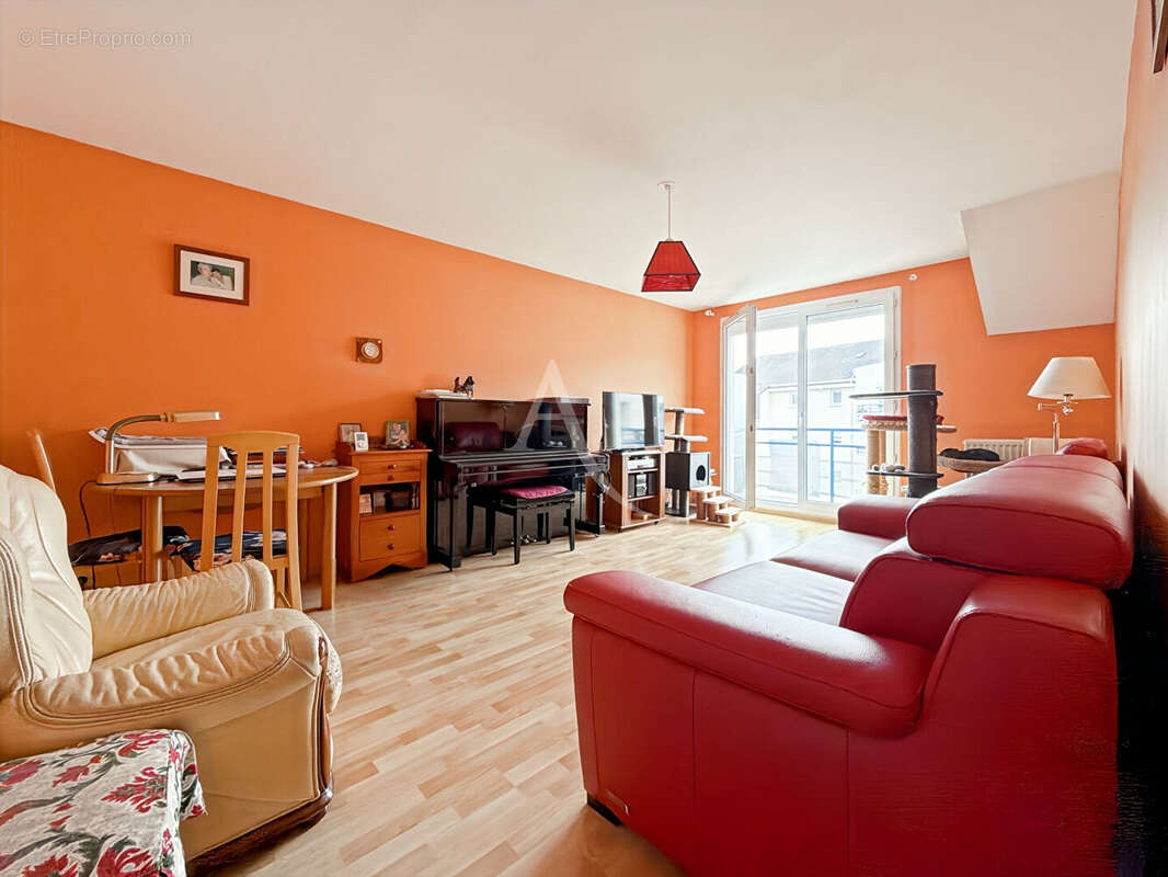 Appartement à JOUY-LE-MOUTIER