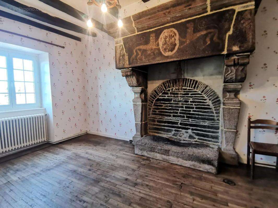 Maison à PLEYBER-CHRIST
