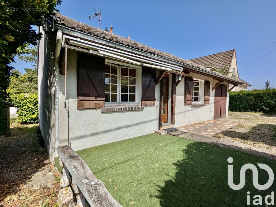 Photo 2 - Maison à COURGENAY