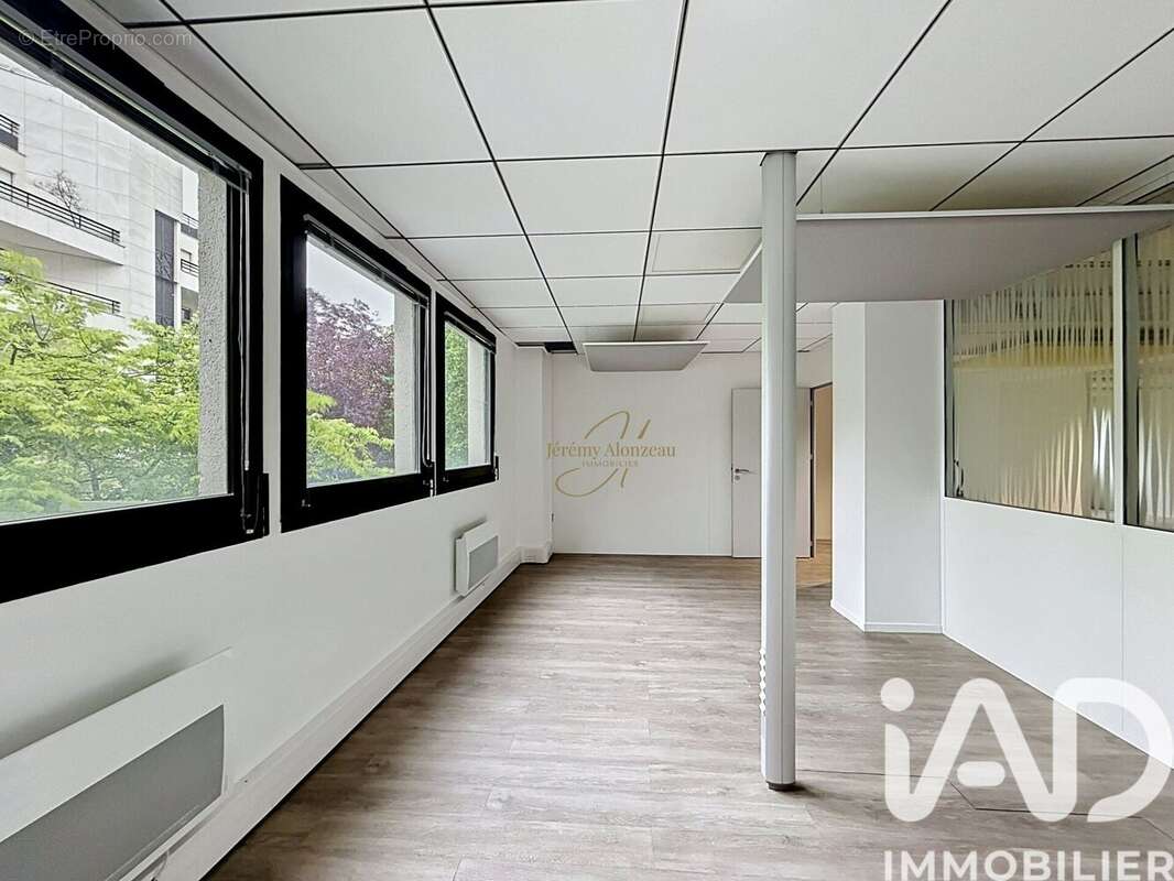 Photo 6 - Commerce à MONTROUGE
