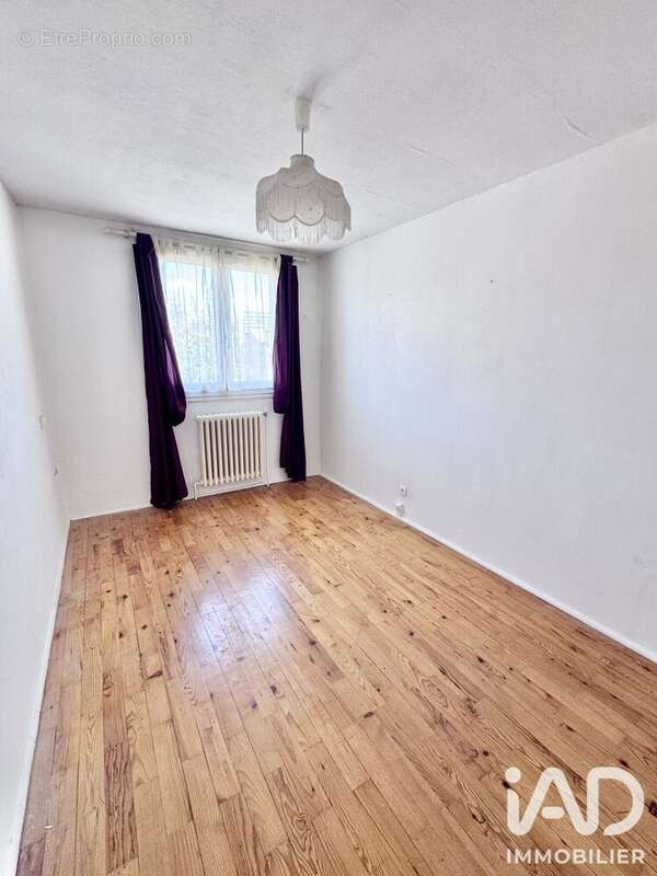 Appartement 75 m² à Saint-Etienne  - photo 7