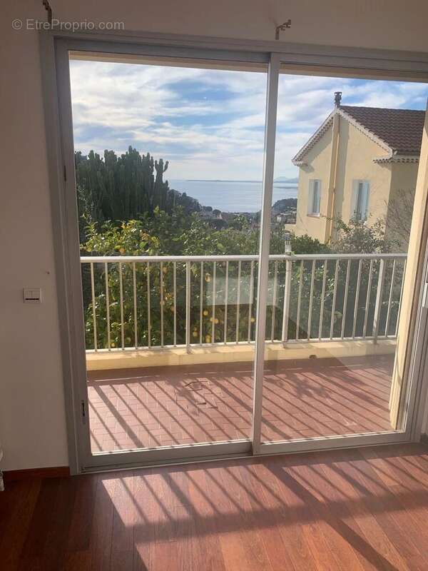 Appartement à VILLEFRANCHE-SUR-MER