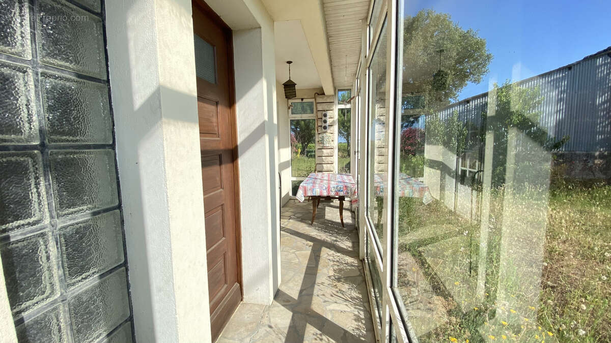 Maison à CHENAC-SAINT-SEURIN-D&#039;UZET