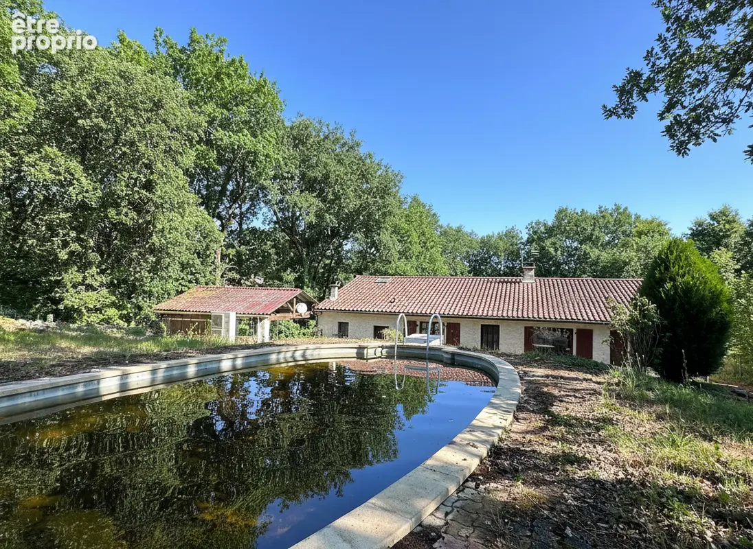 Maison de plain pied 5 pièces - piscine  et jardin  à La Couronne - photo 9
