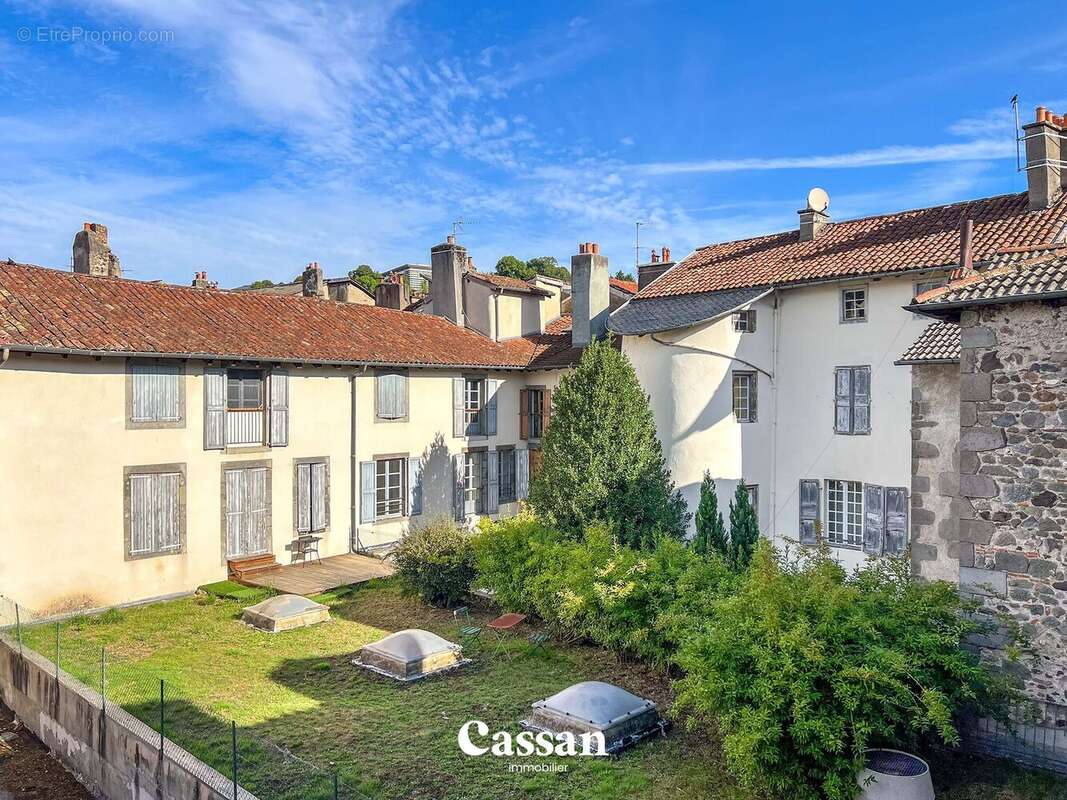 Appartement à AURILLAC