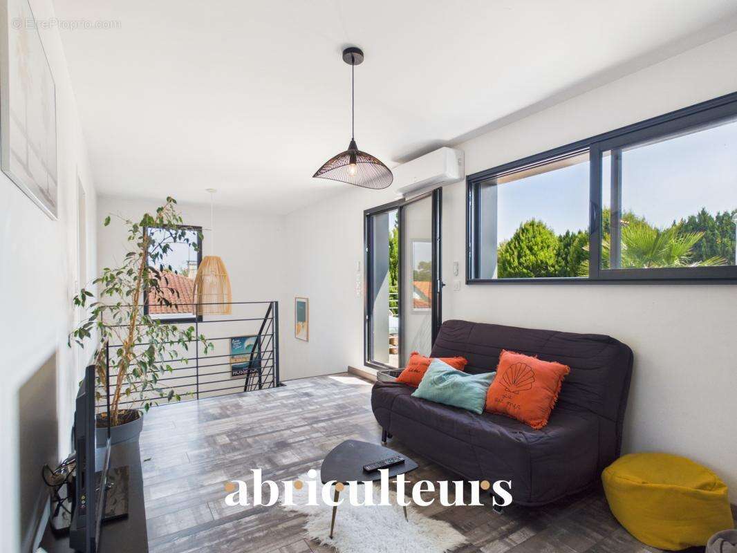 Villa contemporaine de 2018 avec piscine et toit-terrasse en vente à Seignosse Bourg (40510) - photo 12