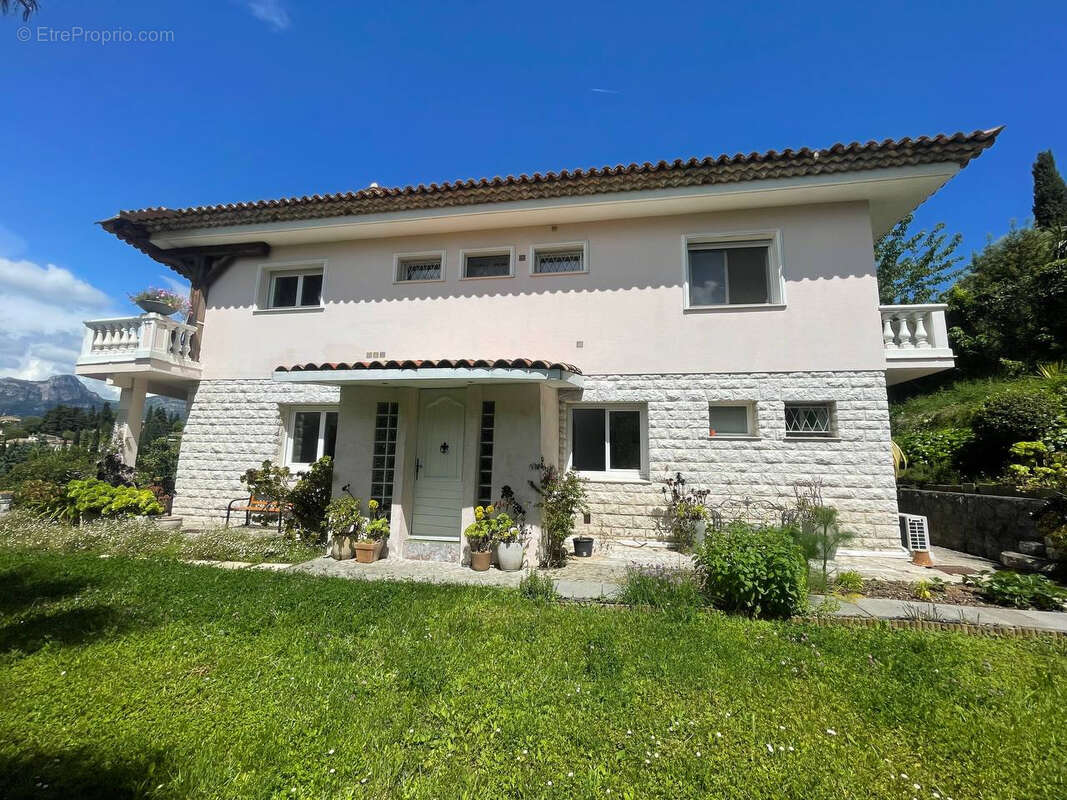 Propriete vence vue degagee collines piscine - photo 5
