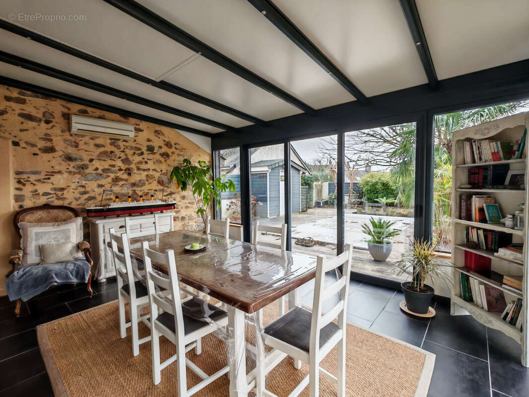 Maison à LA ROUXIERE