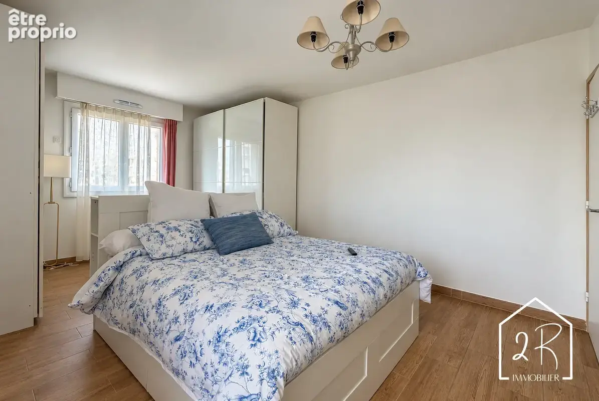 Appartement T4 - 79 m2 - Parking - Cave - photo 11