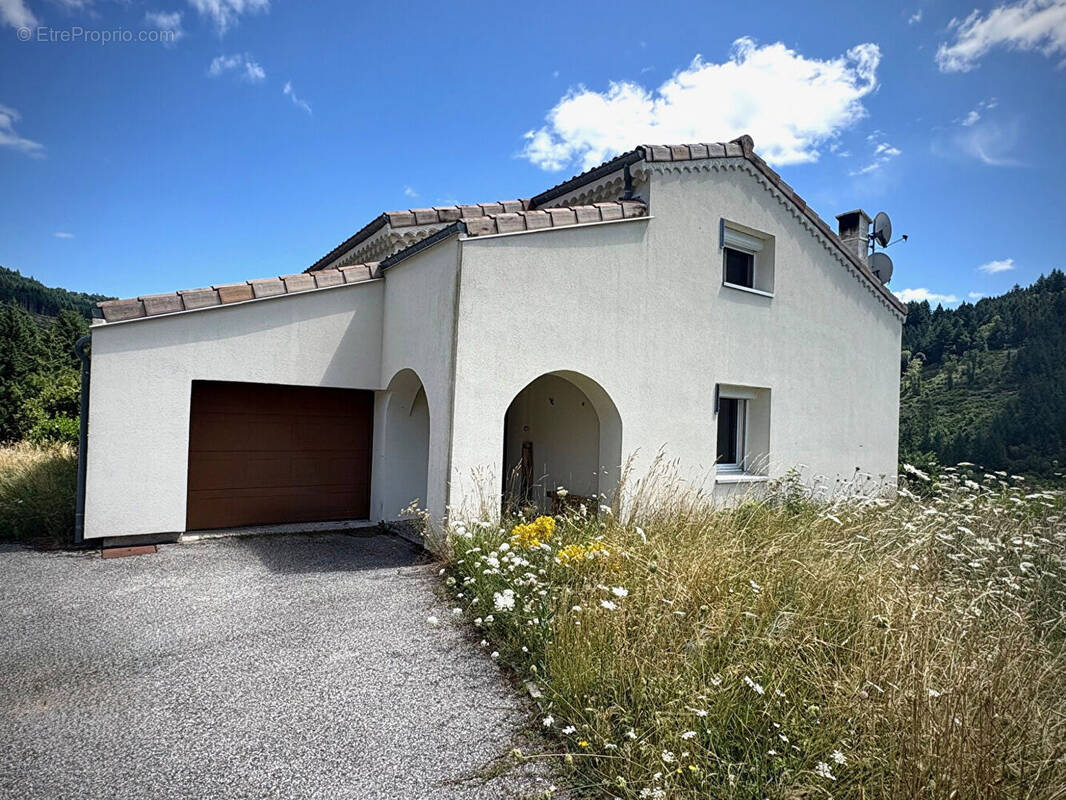 Maison à SAINT-MARTIN-DE-VALAMAS