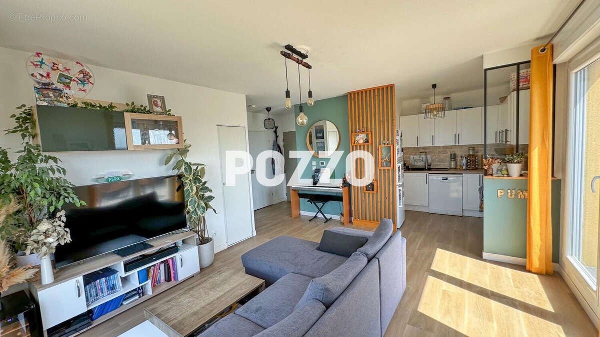 Appartement à COLOMBELLES