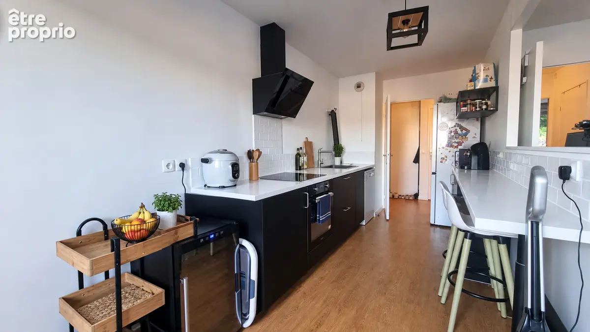 Appartement à vendre 62,66m2  Rouen T3  Dernier étage  Vue exceptionnelle 2 balcons Box et parking - photo 5