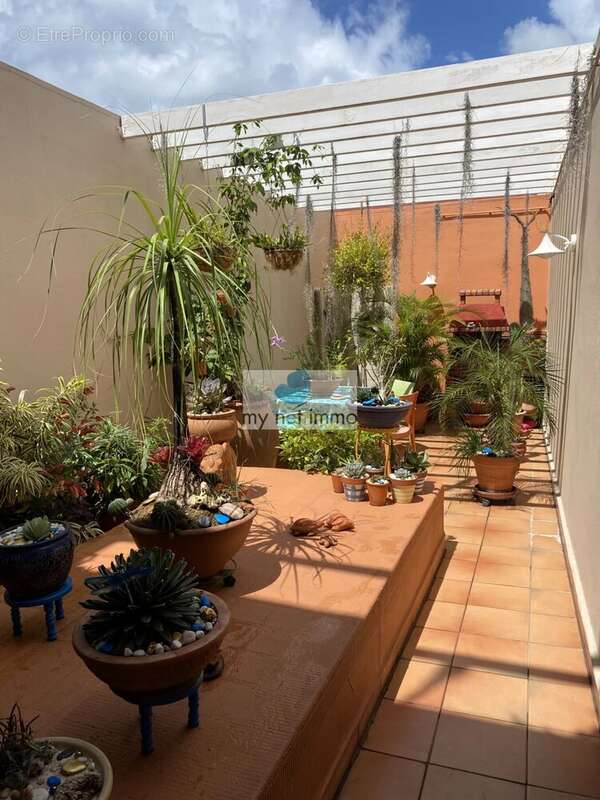 Appartement à POINTE-A-PITRE