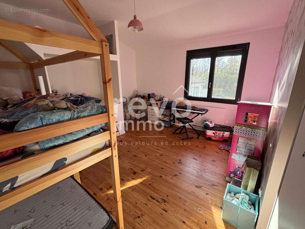 Maison à MESSIMY-SUR-SAONE