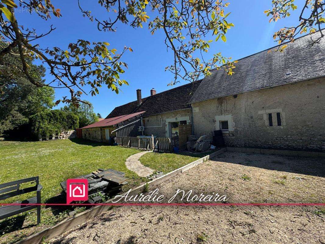 Maison à CONTRES