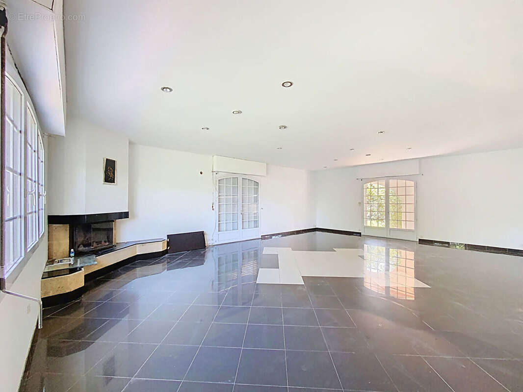 Maison à SAINTE-EULALIE