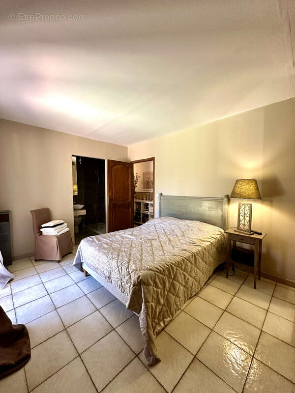 Maison à PUGET-SUR-ARGENS