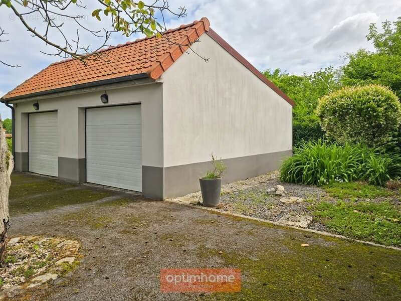 Maison à WANQUETIN