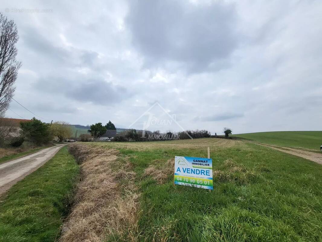 Terrain à TAXAT-SENAT
