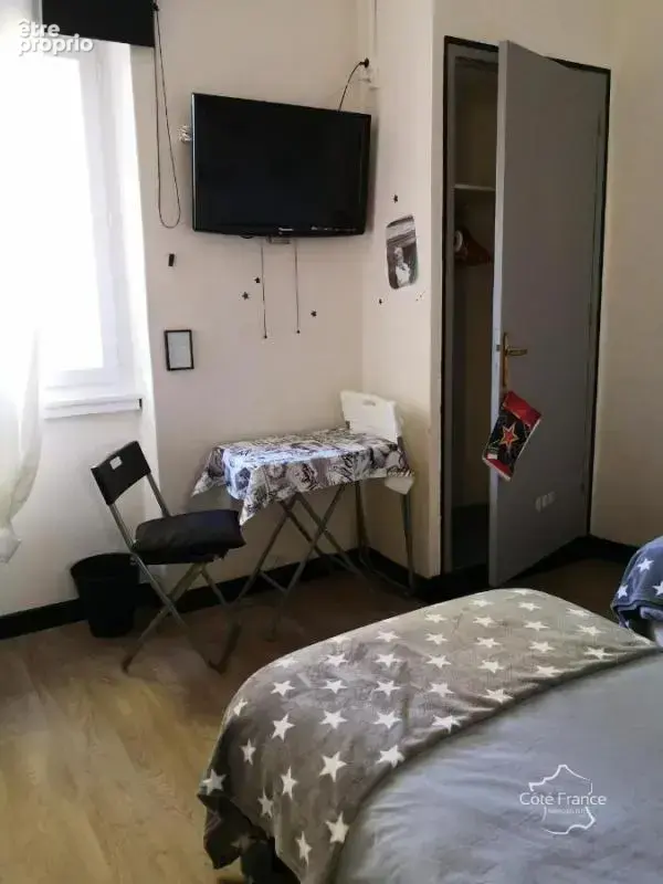 Auberge familiale de 8 chambres avec dépendances dans un lie - photo 20