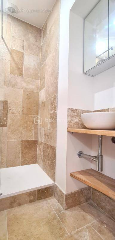 Appartement à LA CRAU