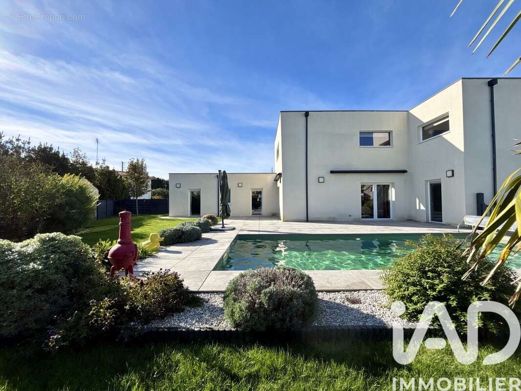 Photo 2 - Maison à LA TREMBLADE