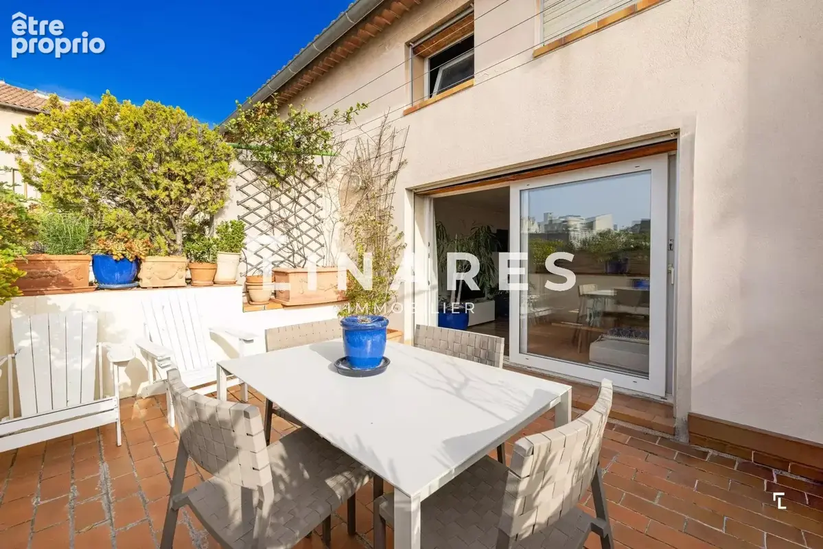 BUSSOLA  - Appartement duplex T5 de 200m² - Terrasse 15m² - Cave - 13002 Sadi-Carnot - photo 9