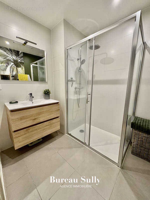 Maison à LA TOUR-DE-SALVAGNY