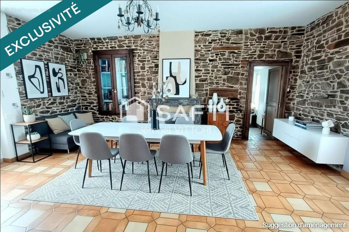 Maison 140 m² à Ernee  - photo 2