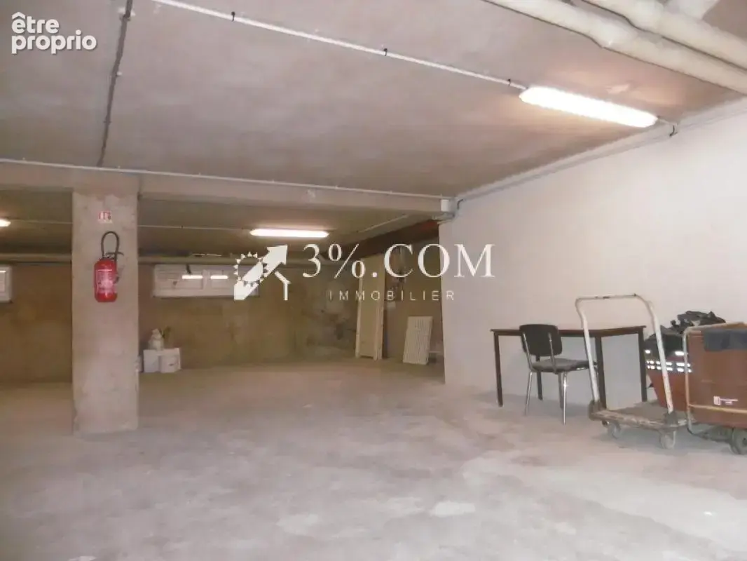 3%COM Magnifique appartement F3 87m2 rénové avec cave et gar - photo 13