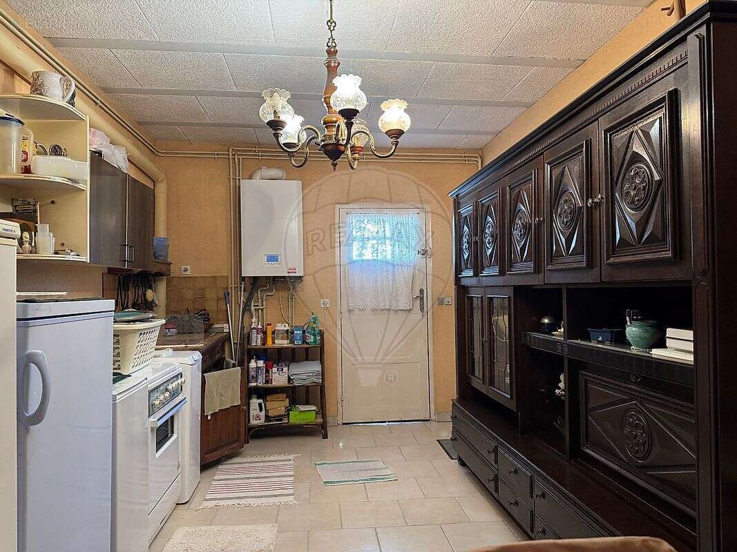 Maison à LA GUERCHE-SUR-L'AUBOIS