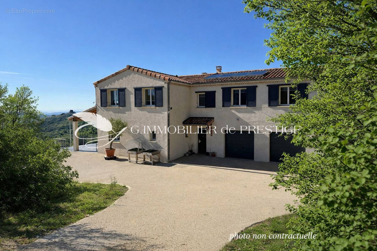 Maison à BEZAUDUN-SUR-BINE