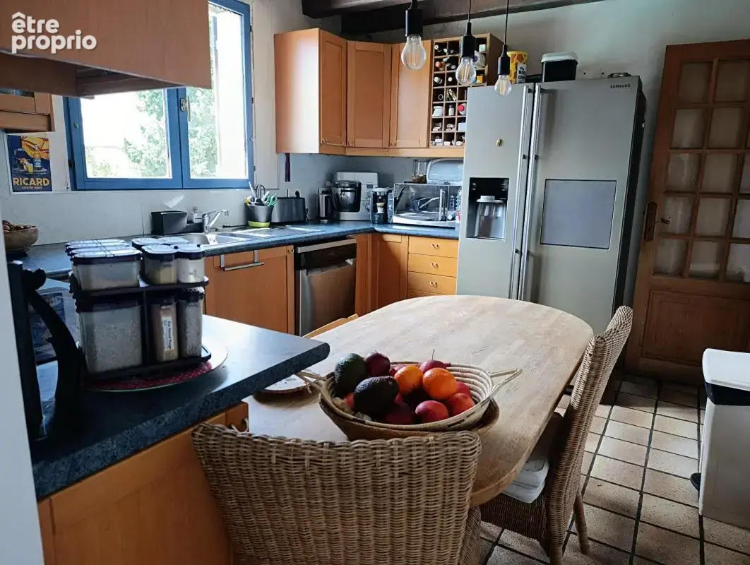 Maison familiale de 8 pièces avec sous sol total ET piscine  chauffée - photo 13