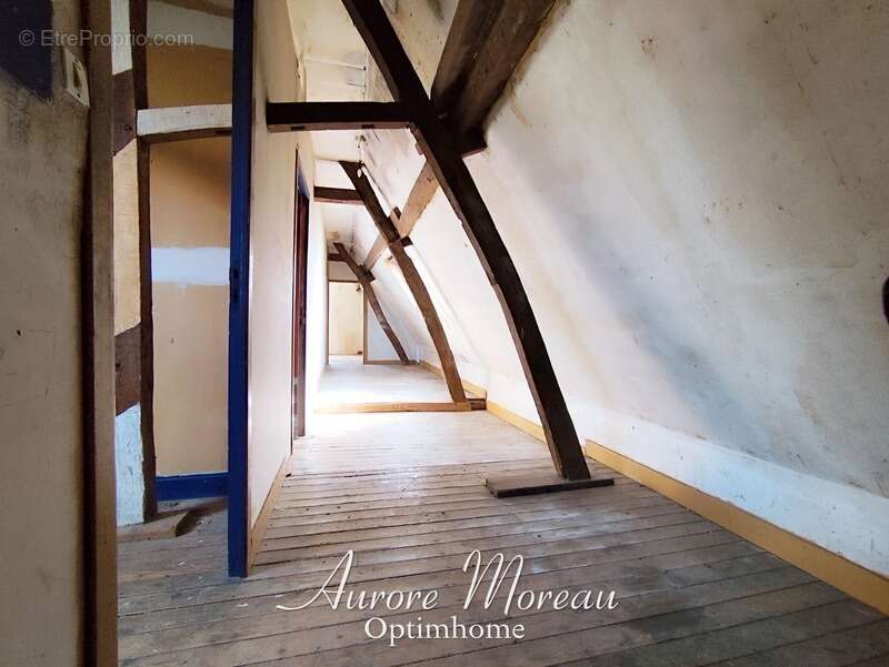 Maison à VAUX-ANDIGNY