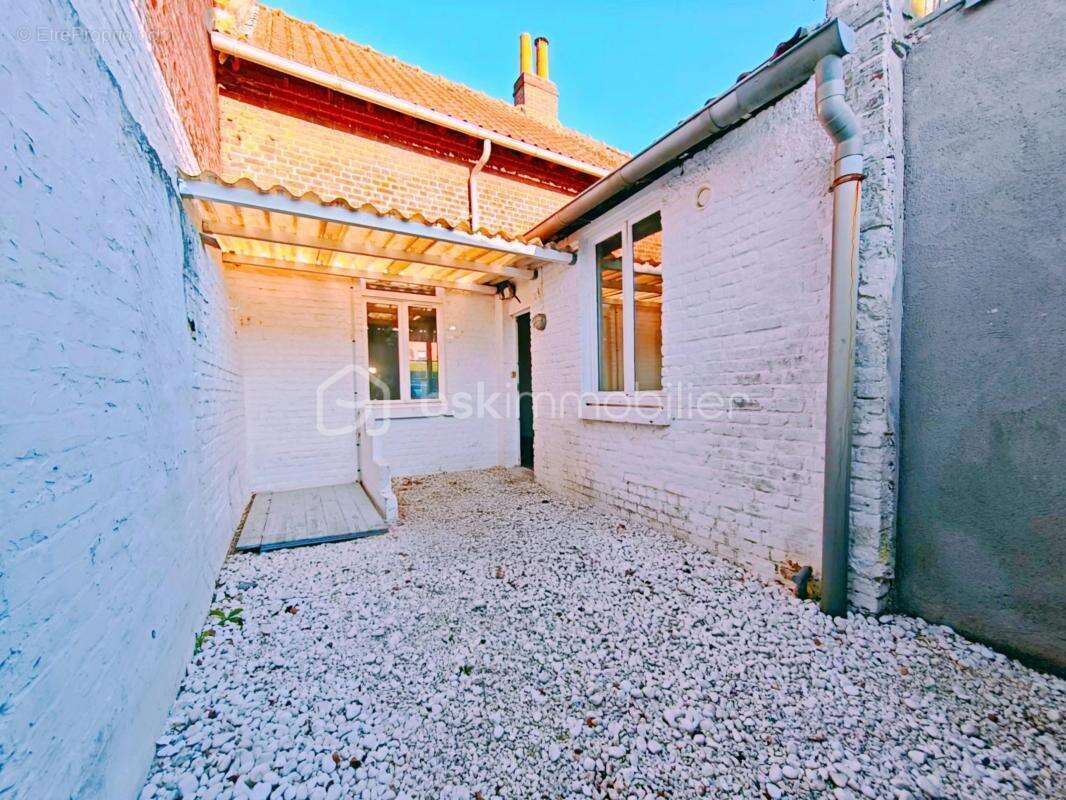 Maison à HOUPLIN-ANCOISNE