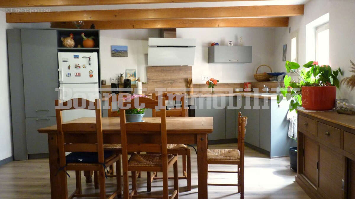 Maison à MIRABEL-AUX-BARONNIES