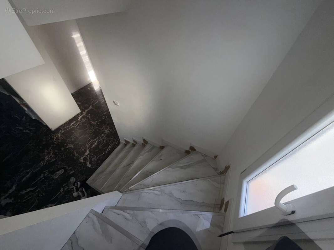 Maison à TOURRETTE-LEVENS