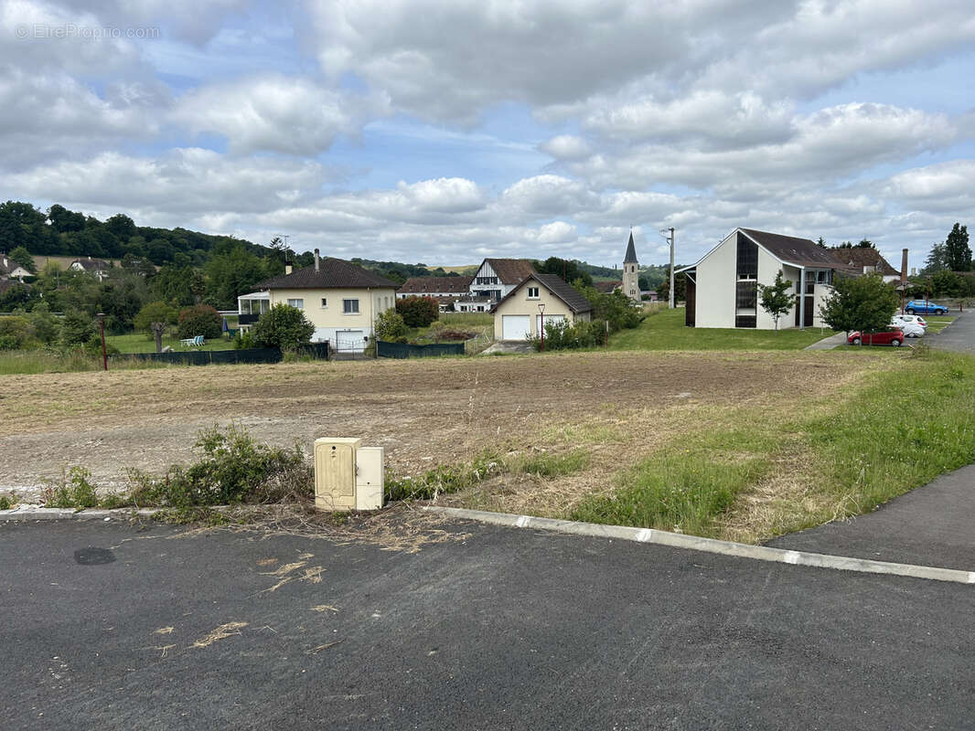 Terrain à BERENX