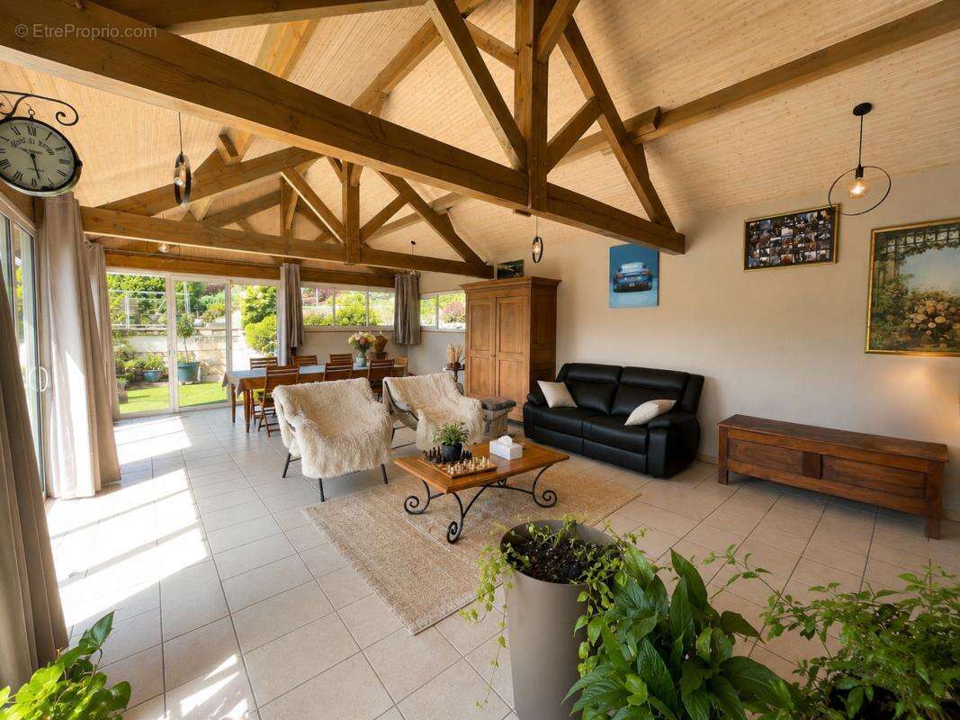 Maison 194 m² à Saint-Sylvestre  - photo 5