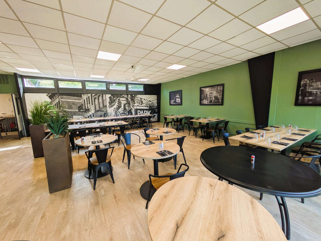 Restaurant fougeres - 200 m2 - photo 3
