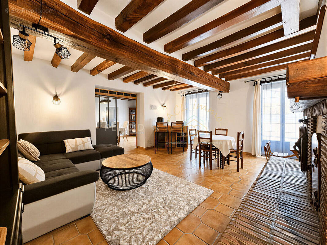 Maison à CERANS-FOULLETOURTE