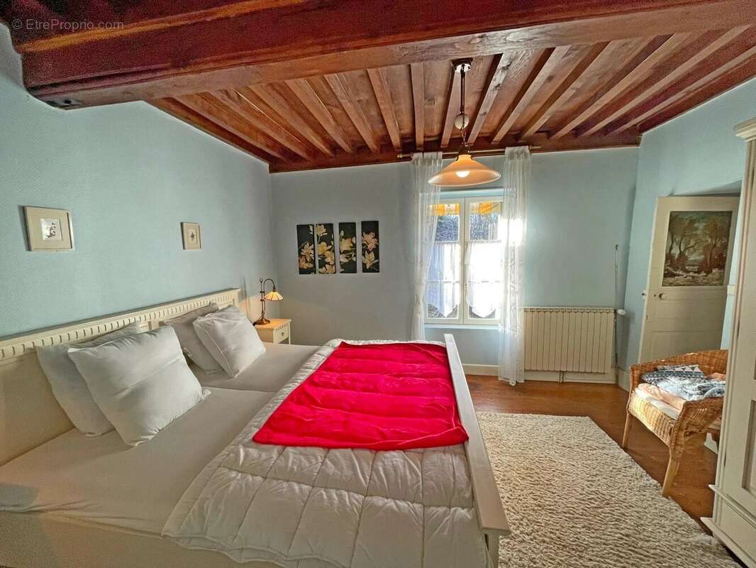 Maison à DUN-LES-PLACES