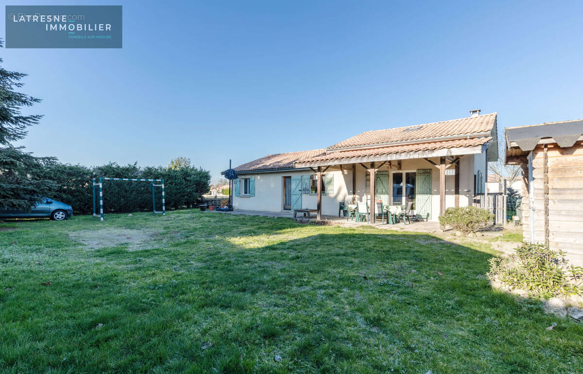 Maison à CAMBLANES-ET-MEYNAC